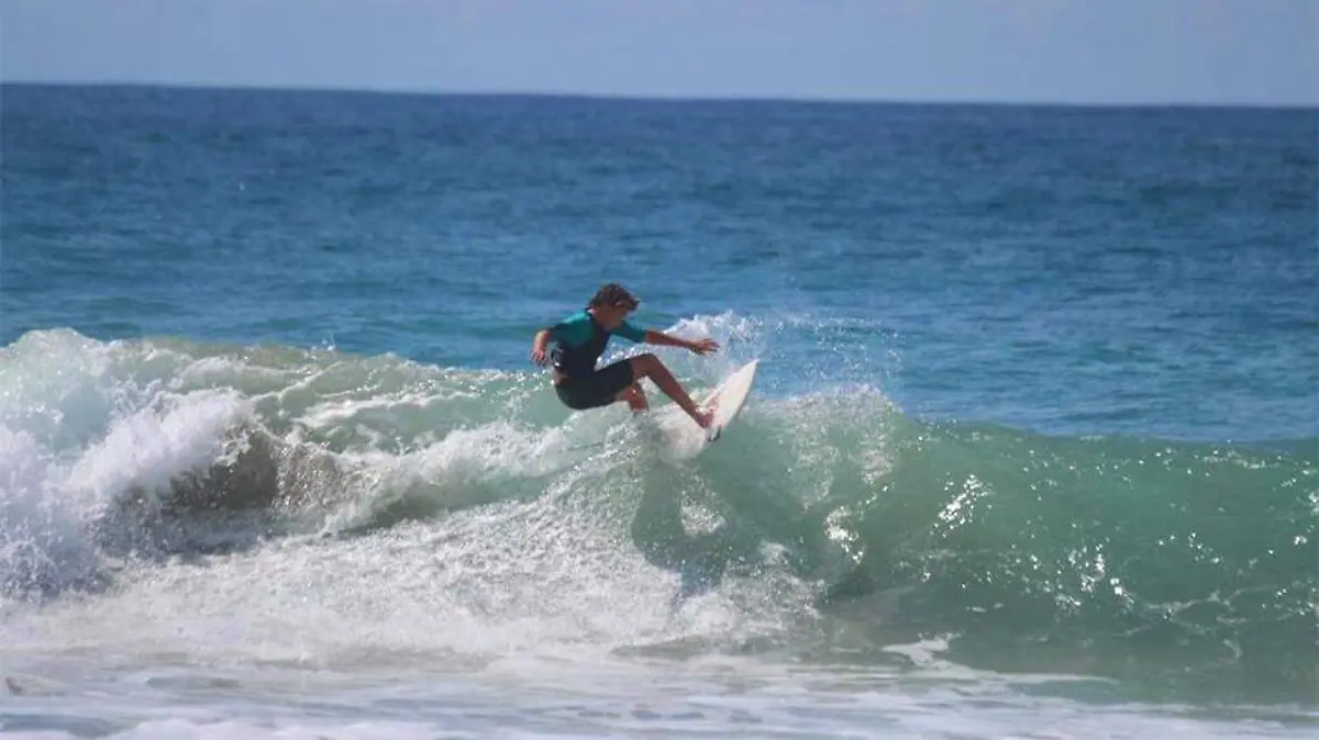 5 surfistas de BCS a Selección Nacional